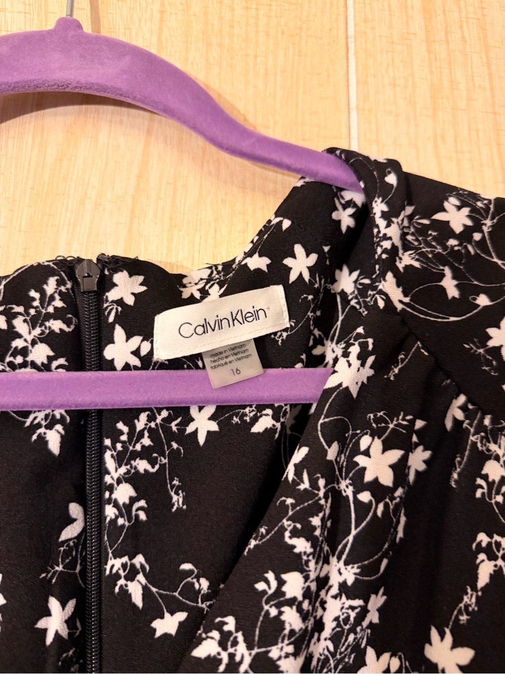 Calvin Klein Black and White Floral Jumpsuit Romper - Picture 5 of 5